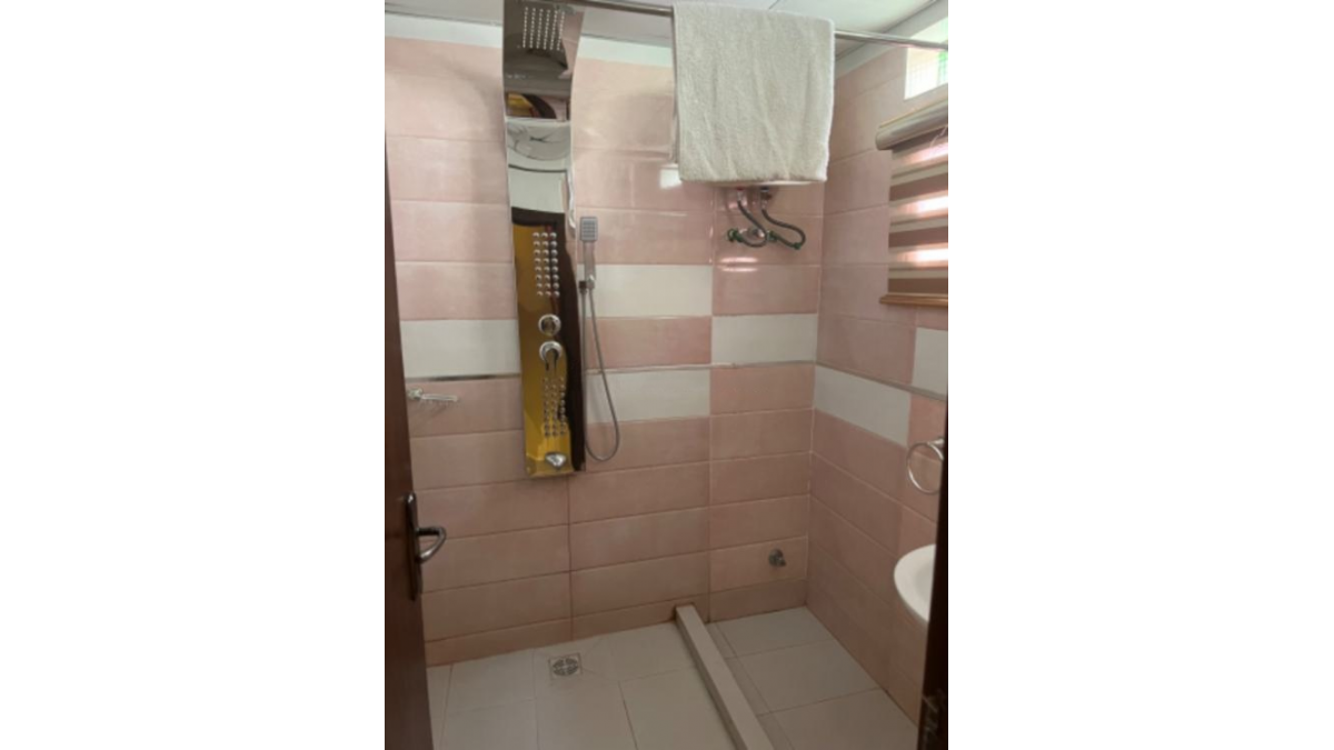 2 bed flat to let, Crown Lodge, Elystan Street - African Land