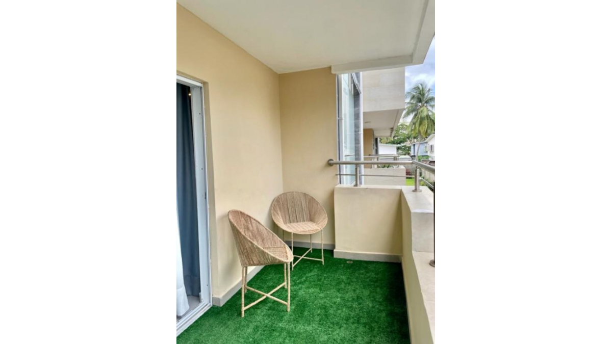 2 bed flat to let, Crown Lodge, Elystan Street - African Land