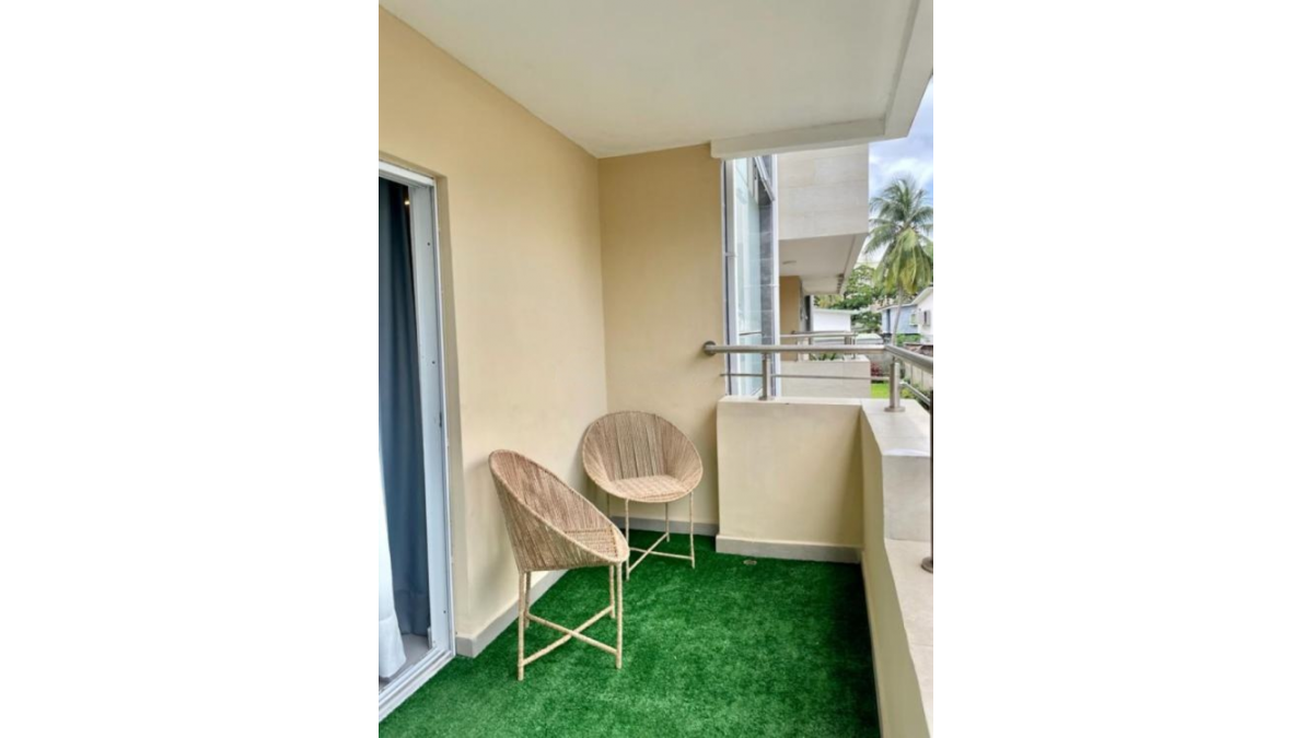 Luxury 2-Bedroom Serviced Apartment with City View & PS5 in Victoria Island