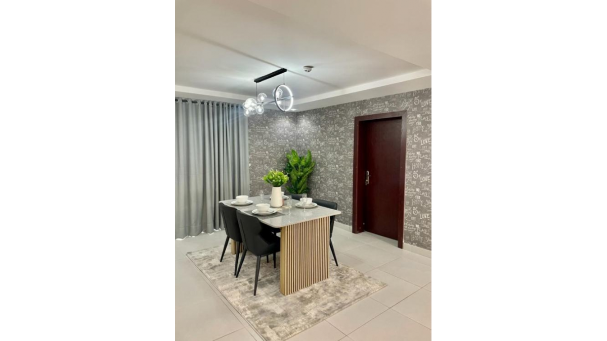 2 bed flat to let, Crown Lodge, Elystan Street - African Land