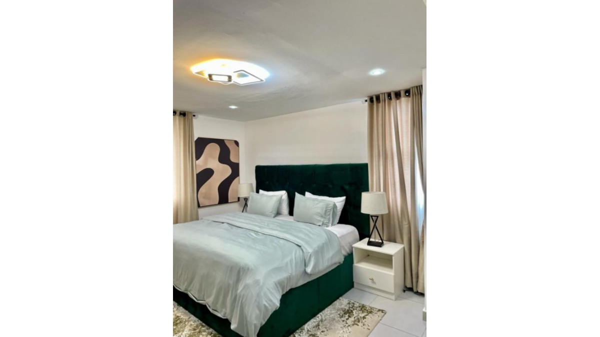 2 bed flat to let, Crown Lodge, Elystan Street - African Land