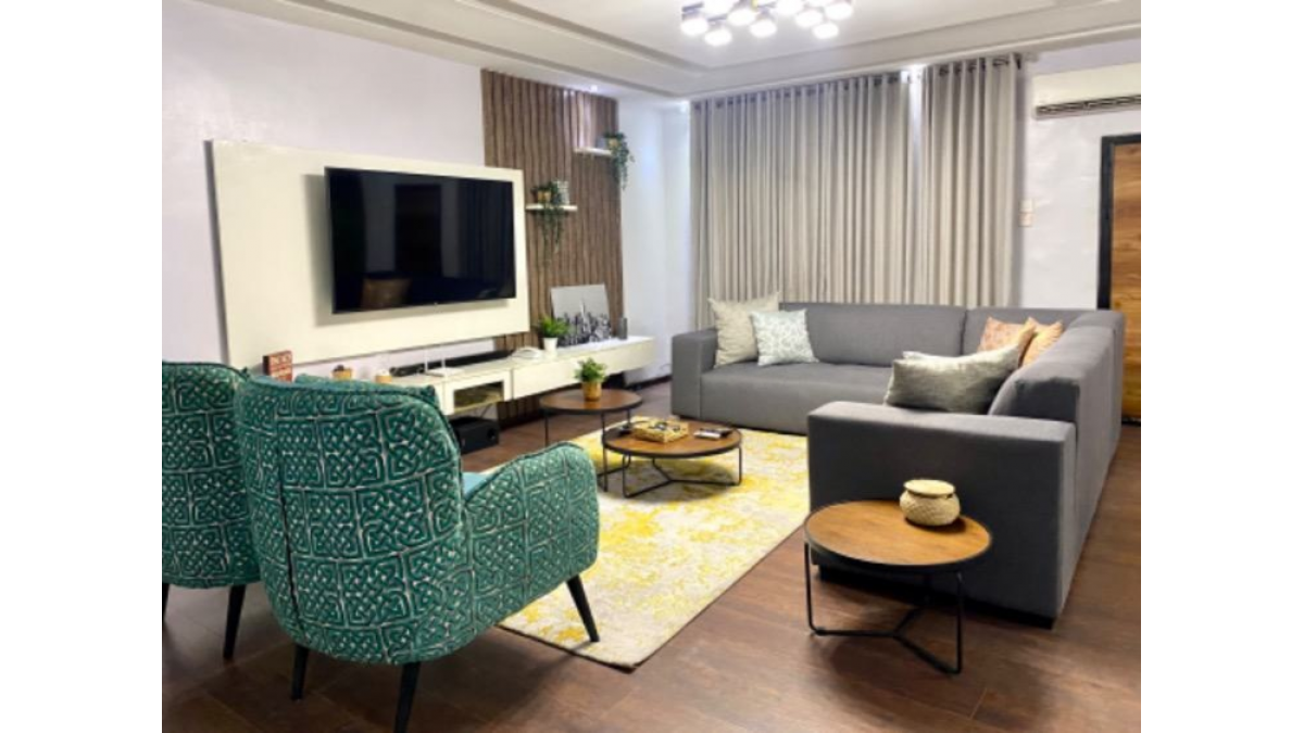 2 bed flat to let, Crown Lodge, Elystan Street - African Land