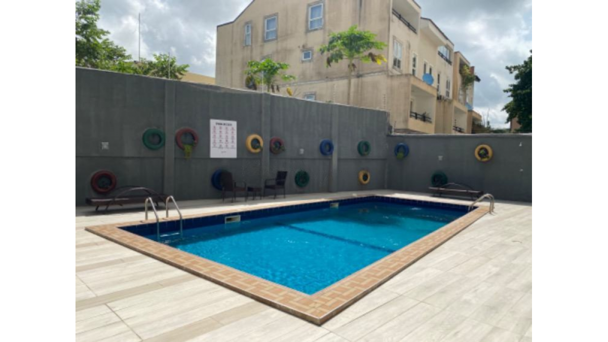2 bed flat to let, Crown Lodge, Elystan Street - African Land