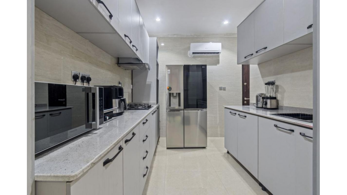 Newly Furnished 2-Bedroom Serviced Apartment with Pool & Gym in Ikoyi