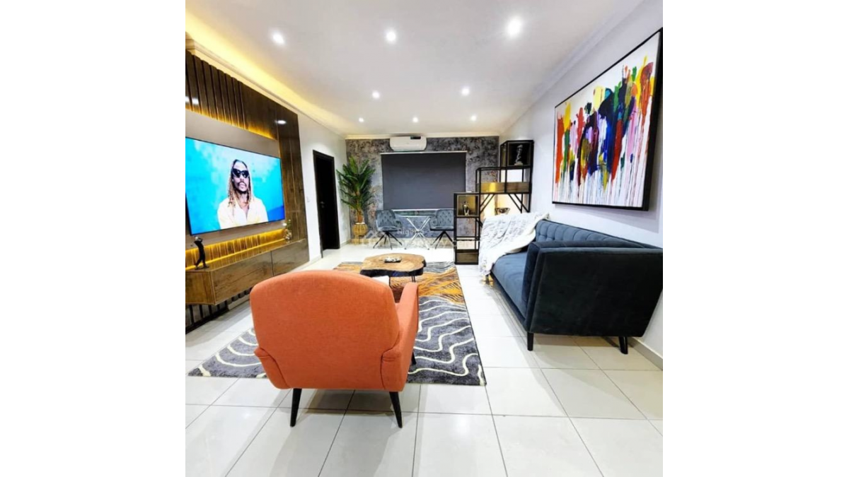 2 bed flat to let, Crown Lodge, Elystan Street - African Land