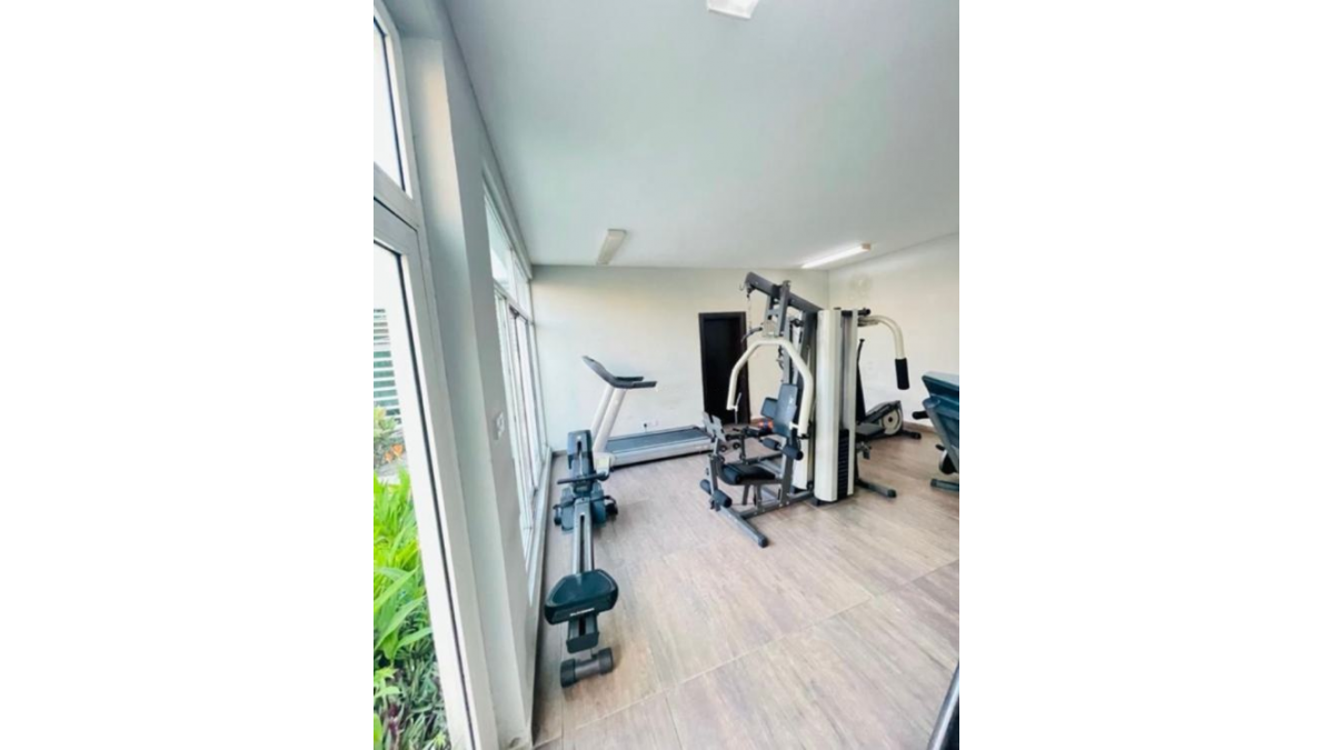 2 bed flat to let, Crown Lodge, Elystan Street - African Land