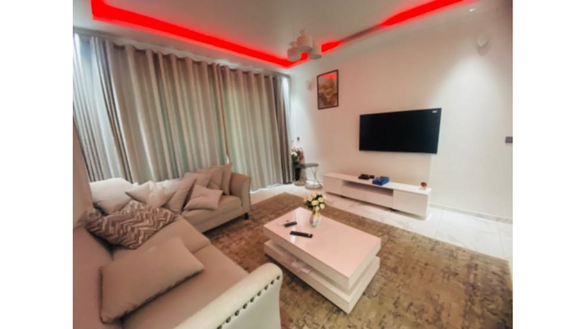 2 bed flat to let, Crown Lodge, Elystan Street - African Land