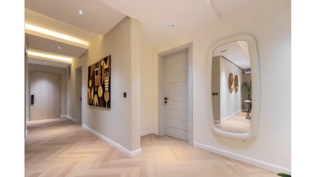 2 bed flat to let, Crown Lodge, Elystan Street - African Land