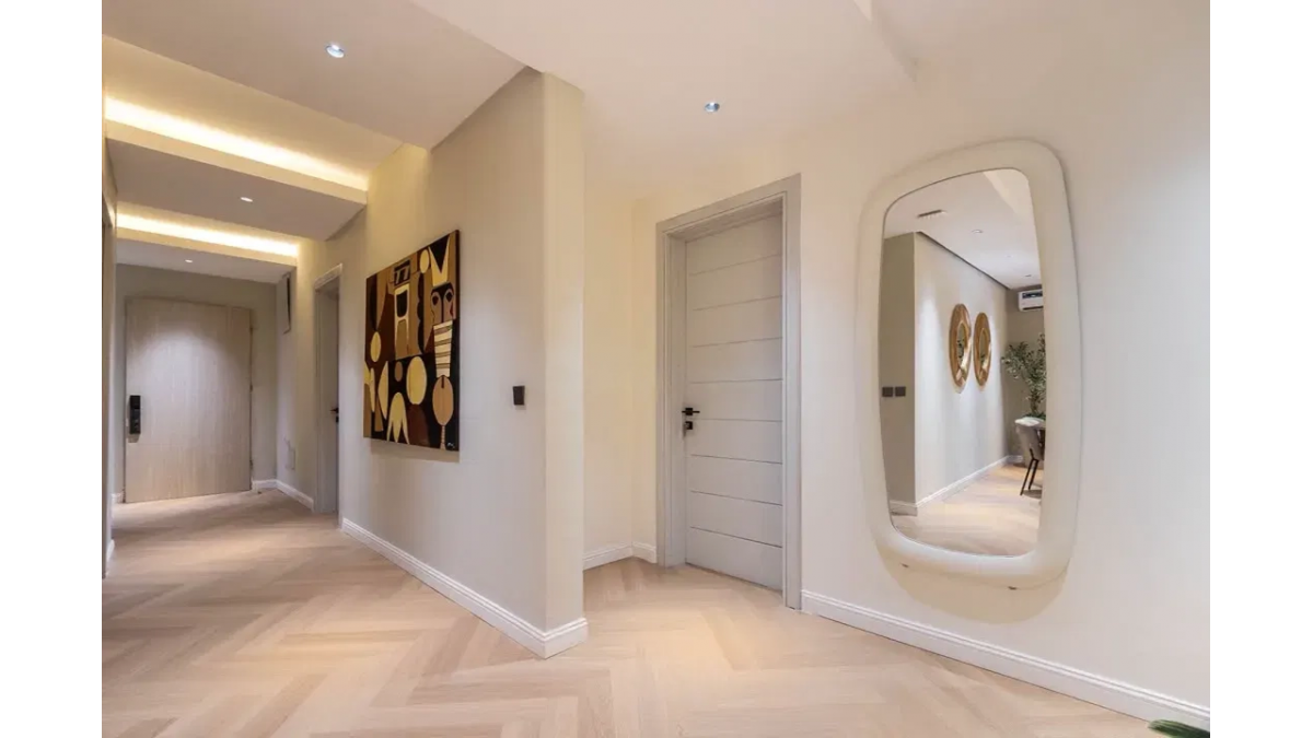 Luxury 3-Bedroom Serviced Apartment with Pool in Ikoyi