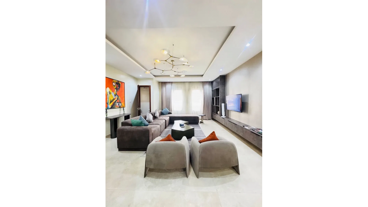 2 bed flat to let, Crown Lodge, Elystan Street - African Land