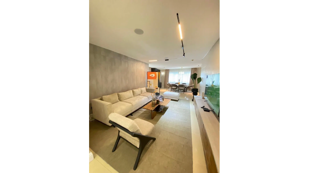 2 bed flat to let, Crown Lodge, Elystan Street - African Land