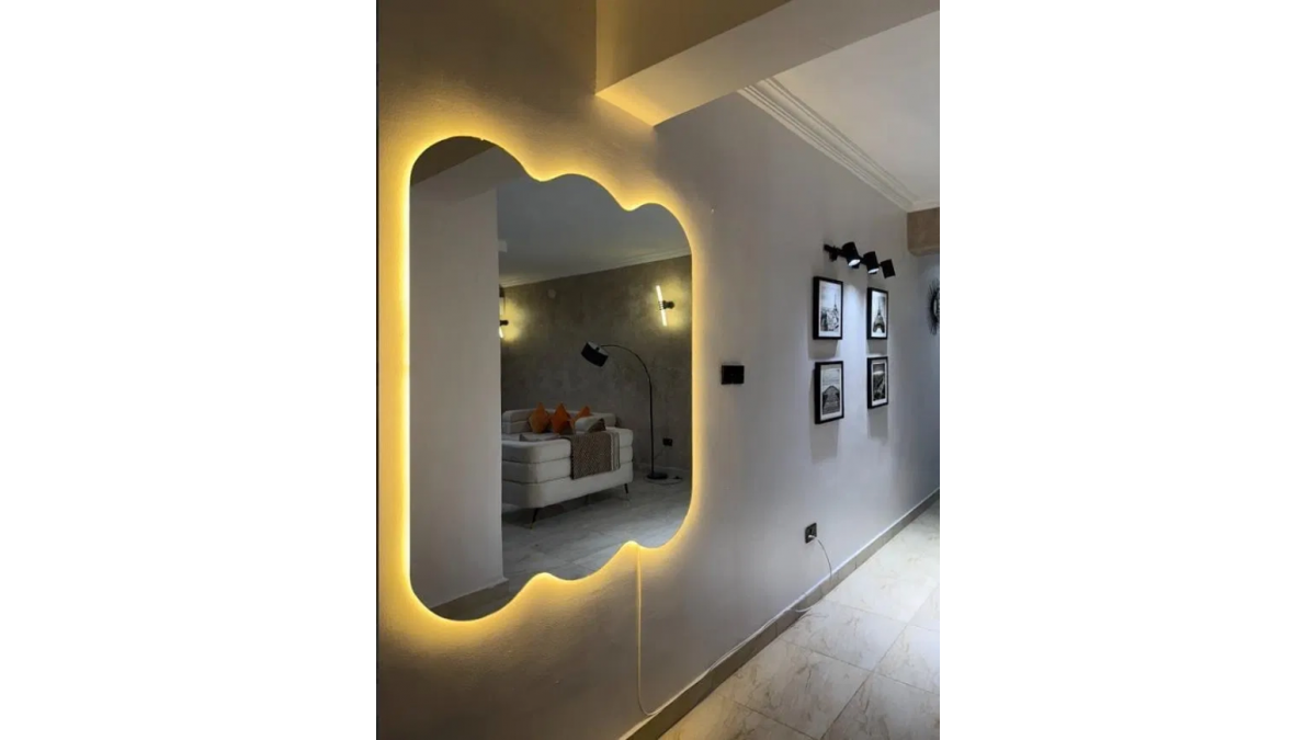 2 bed flat to let, Crown Lodge, Elystan Street - African Land