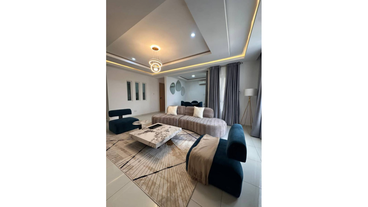 2 bed flat to let, Crown Lodge, Elystan Street - African Land