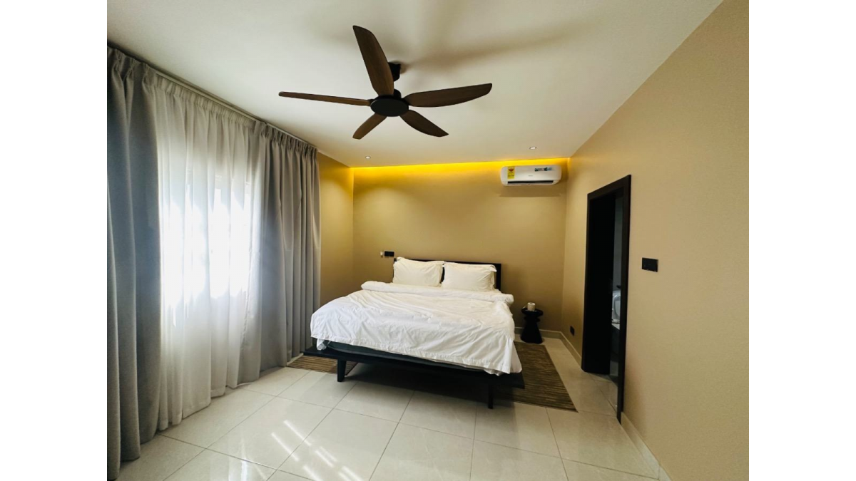 2 bed flat to let, Crown Lodge, Elystan Street - African Land