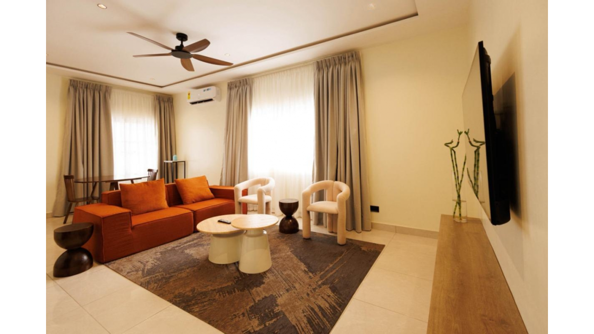 2 bed flat to let, Crown Lodge, Elystan Street - African Land