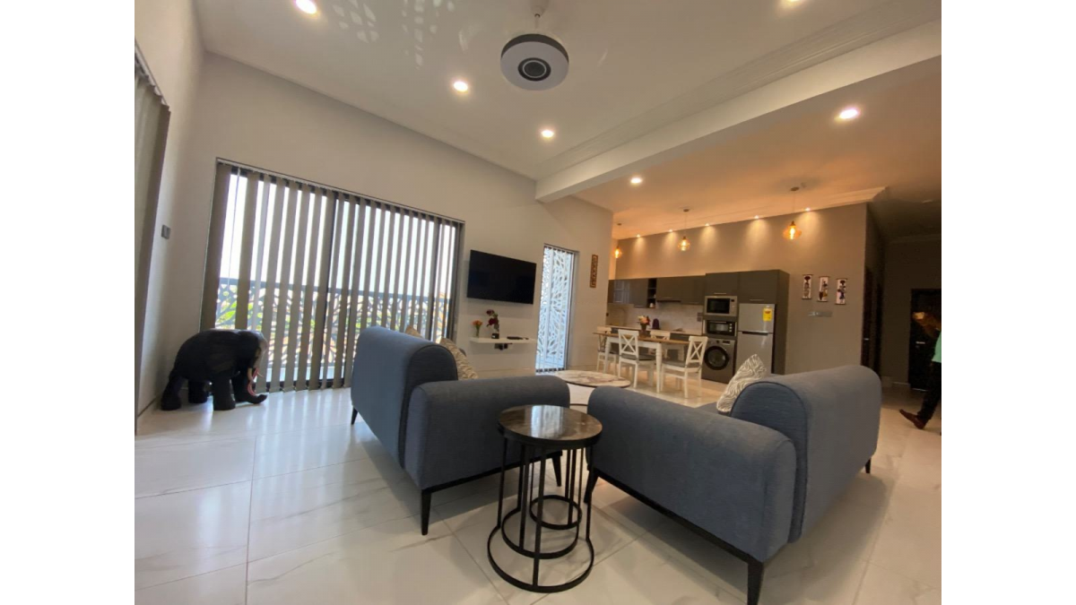 2 bed flat to let, Crown Lodge, Elystan Street - African Land