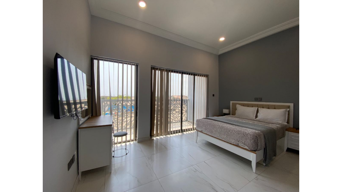 2 bed flat to let, Crown Lodge, Elystan Street - African Land