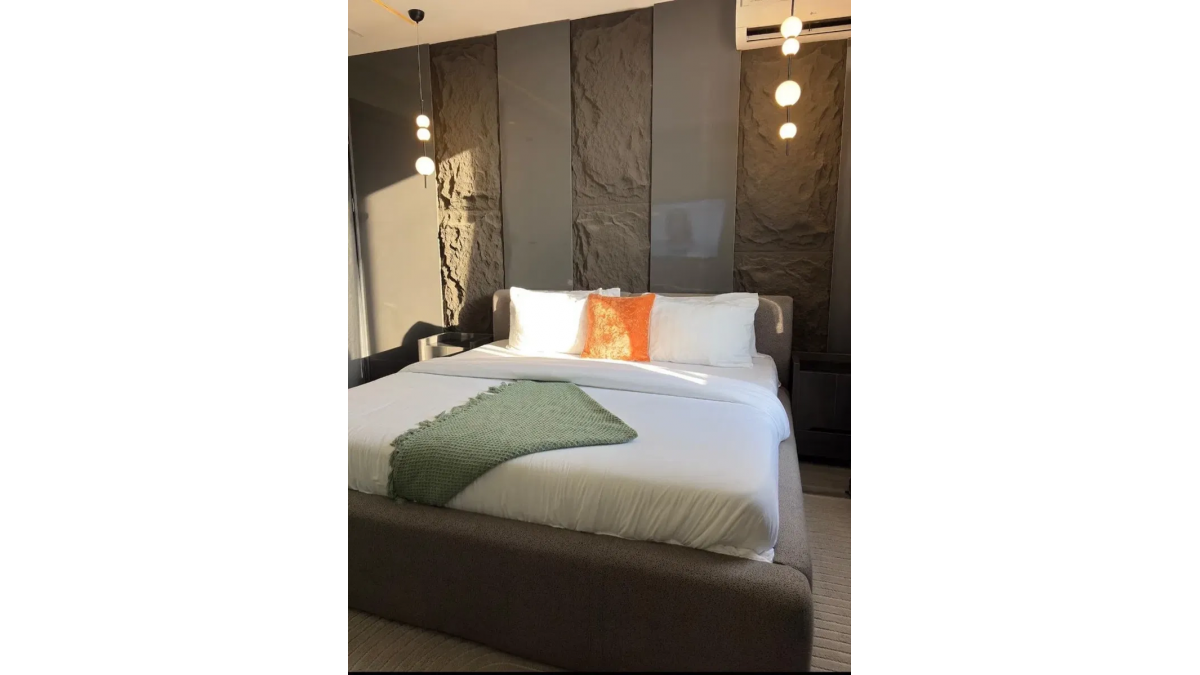 2 bed flat to let, Crown Lodge, Elystan Street - African Land
