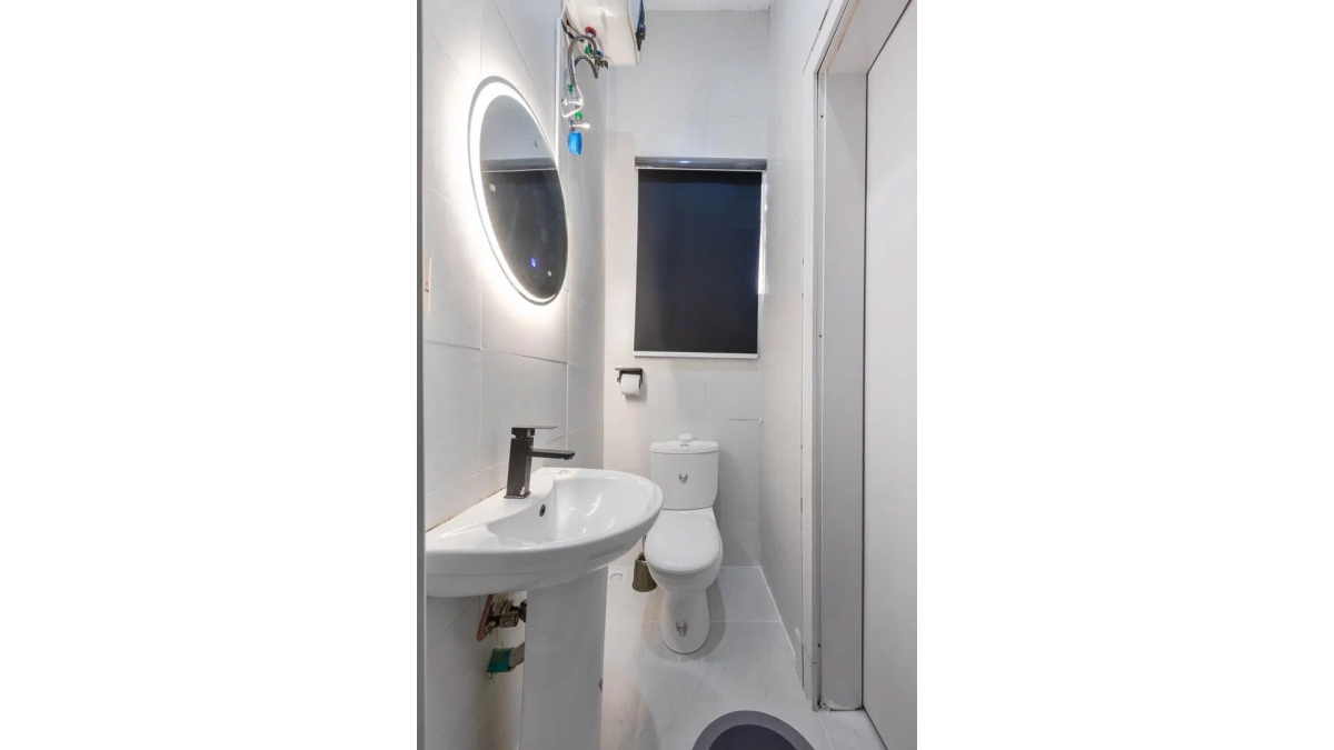 2 bed flat to let, Crown Lodge, Elystan Street - African Land
