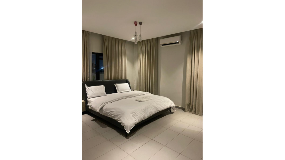 2 bed flat to let, Crown Lodge, Elystan Street - African Land