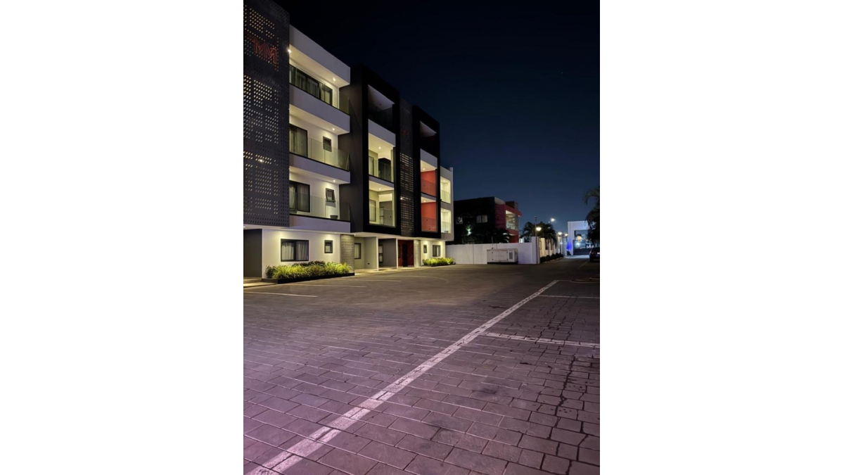 2 bed flat to let, Crown Lodge, Elystan Street - African Land