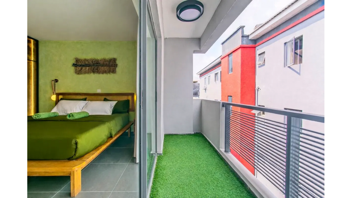 2 bed flat to let, Crown Lodge, Elystan Street - African Land