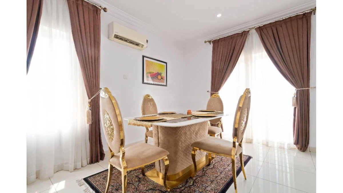 2 bed flat to let, Crown Lodge, Elystan Street - African Land