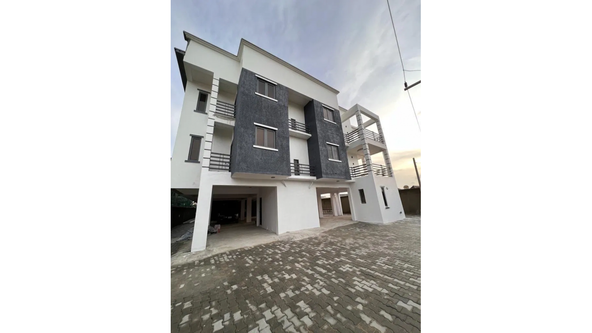 2 bed flat to let, Crown Lodge, Elystan Street - African Land
