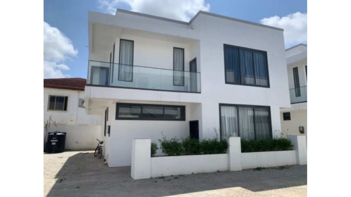 Fully Furnished 3-Bedroom Townhouse with BQ in Adjiringanor