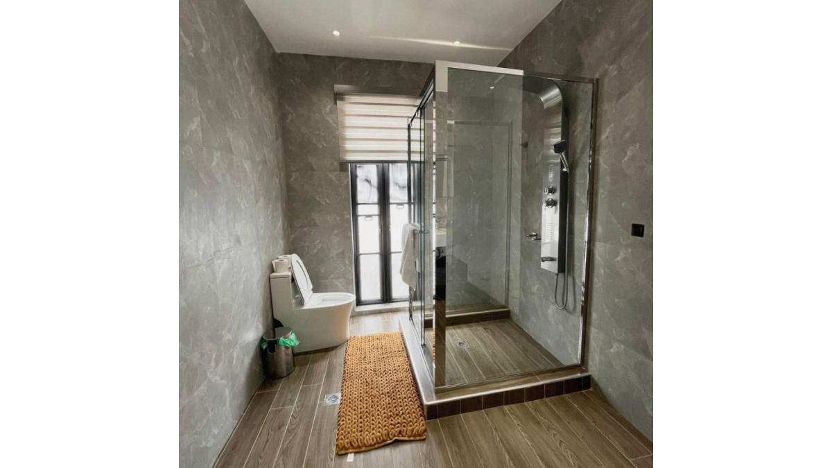 Furnished 3-Bedroom Townhouse for Short Let in East Airport