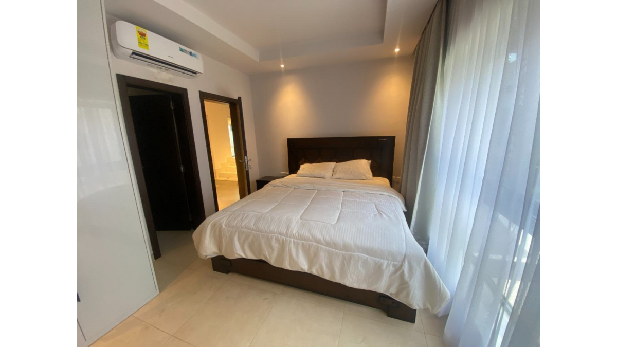2 bed flat to let, Crown Lodge, Elystan Street - African Land