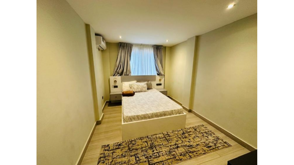 2 bed flat to let, Crown Lodge, Elystan Street - African Land