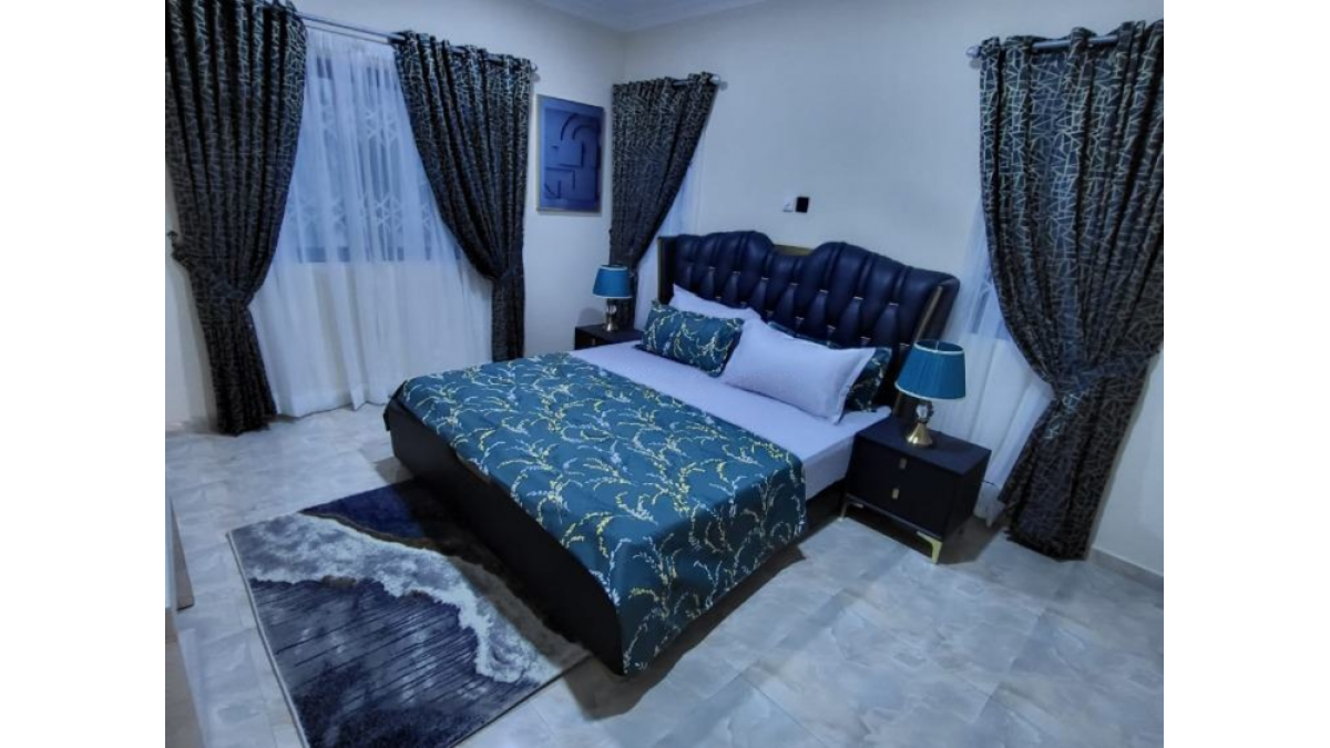 Furnished 4-Bedroom Detached Duplex with Swimming Pool for Short Let