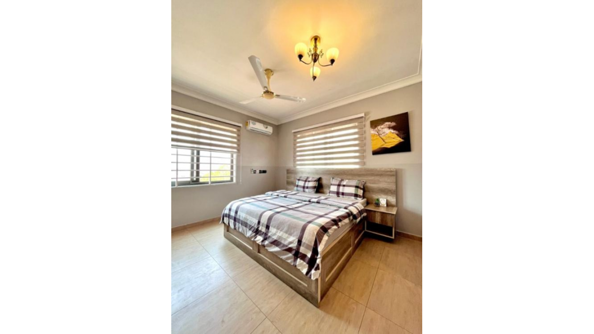 2 bed flat to let, Crown Lodge, Elystan Street - African Land