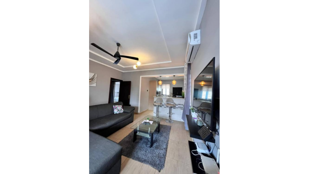 2 bed flat to let, Crown Lodge, Elystan Street - African Land