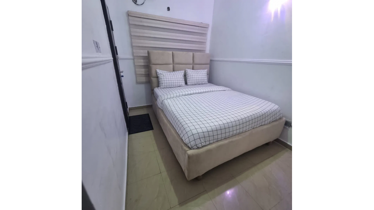 1-Bedroom Short-Let Apartment with Pool – Lekki Gardens 3