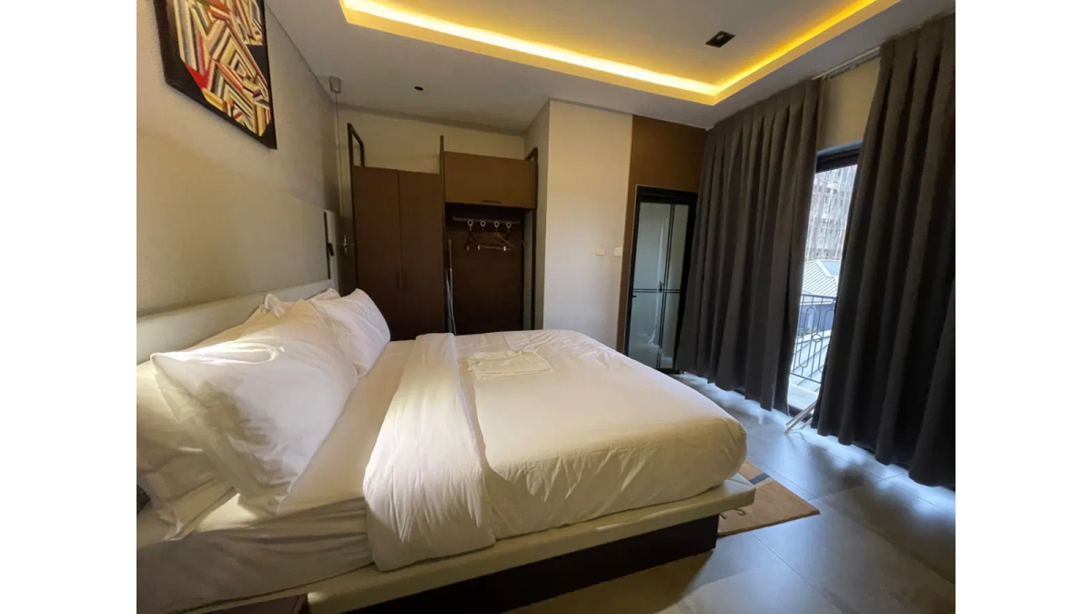 Luxurious Furnished 2-Bedroom Townhouse for Short Let in East Legon