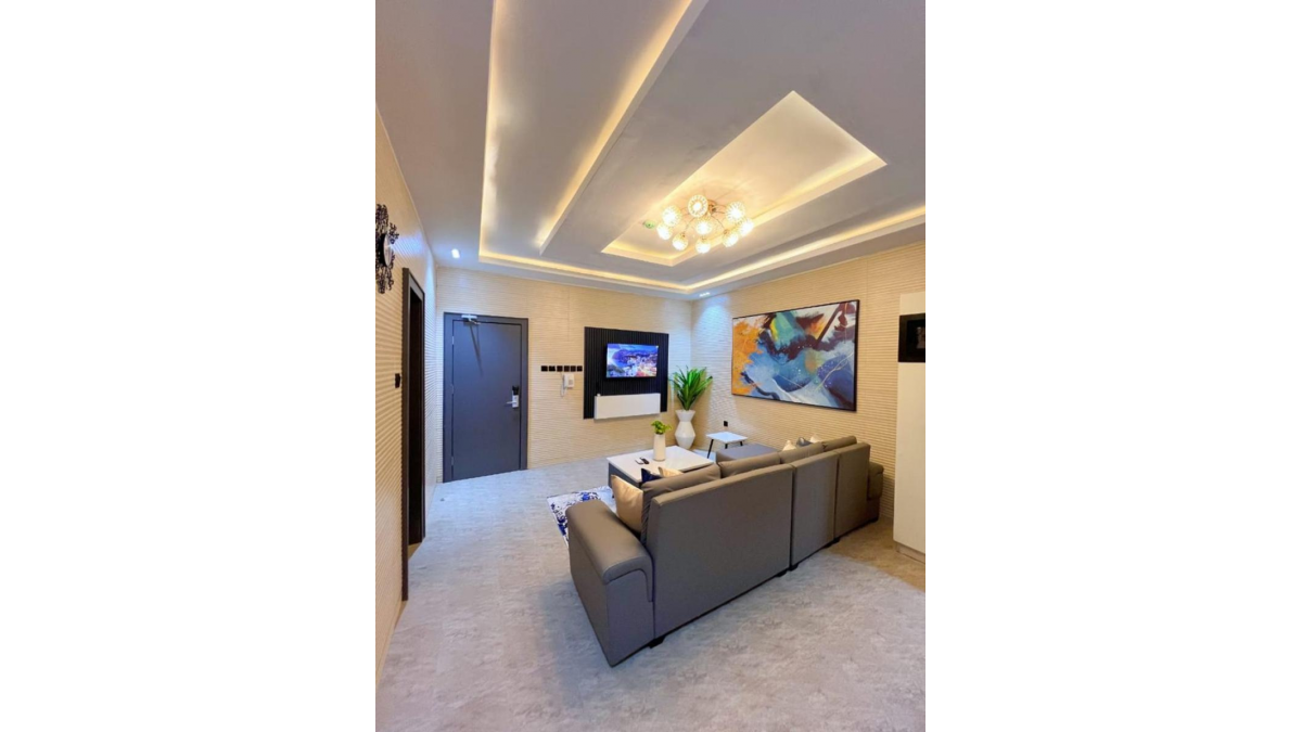 Lovely 1 Bedroom Apartment with Swimming Pool