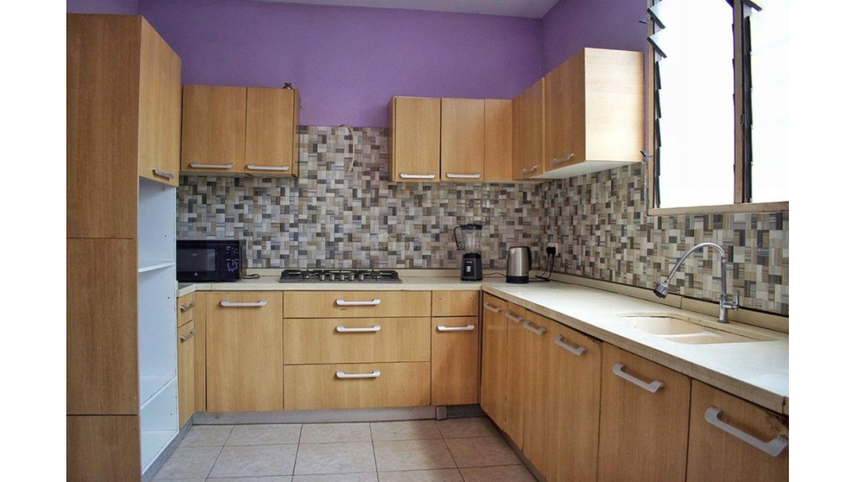 Modern 3-Bedroom Fully Furnished House for Short Let in Cape Coast