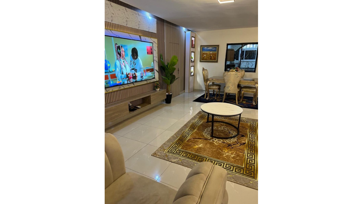 Luxury 2-Bedroom Serviced Apartment with Great Amenities in Allen, Ikeja