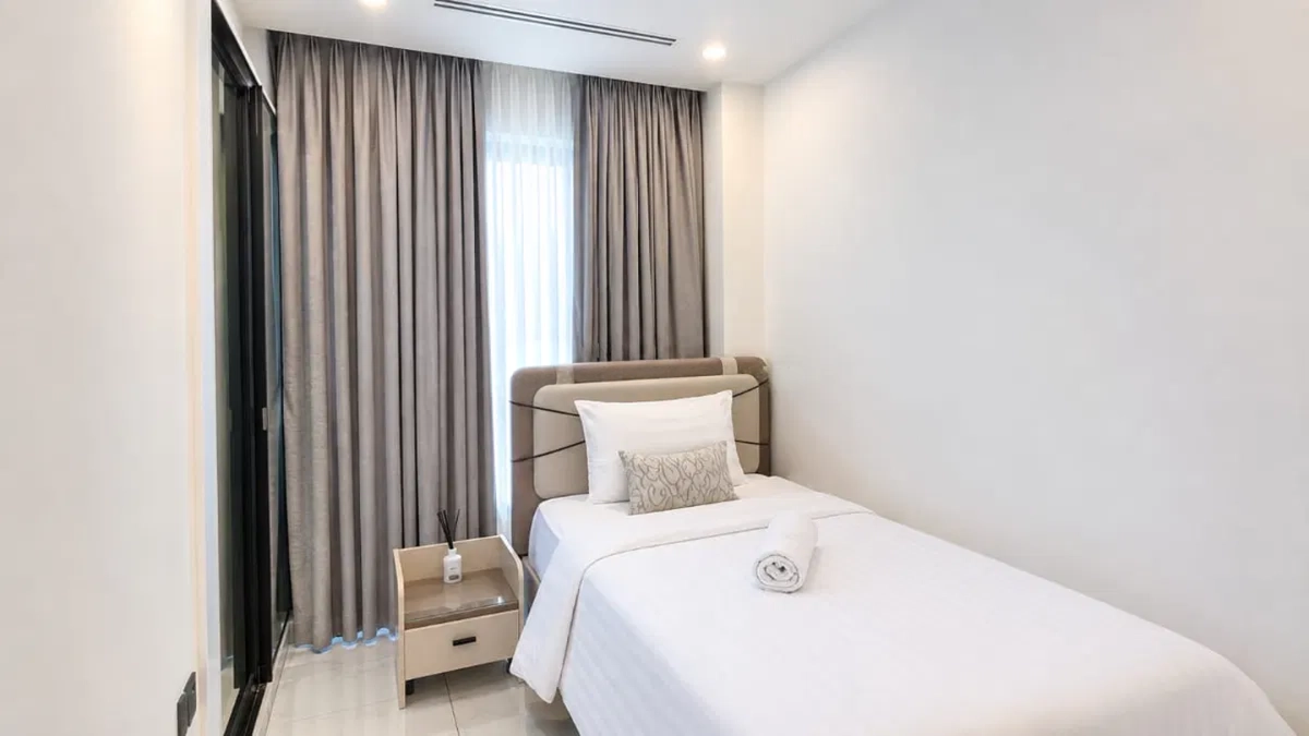 Luxury Furnished 2-Bedroom Apartment for Short Let in Airport Residential Area, Accra