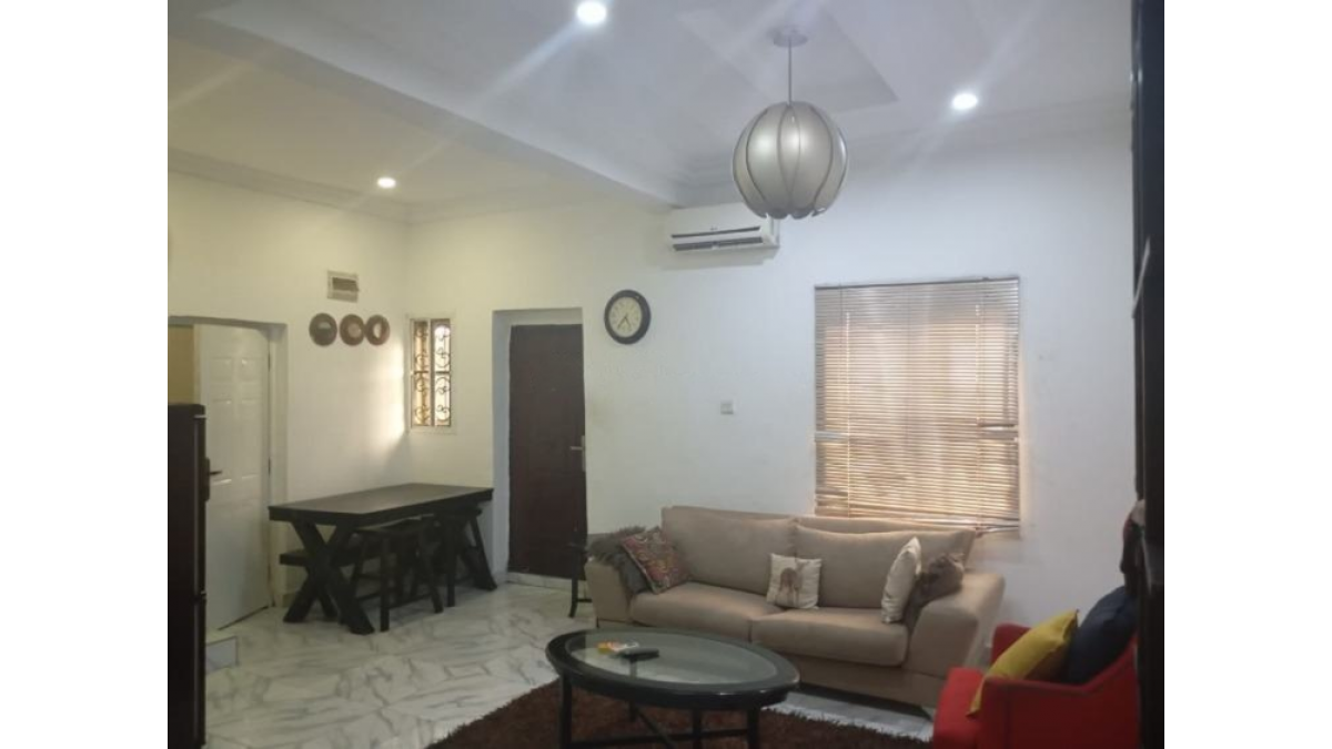 Furnished & Serviced 1-Bedroom Apartment with Regular Power Supply in Lekki