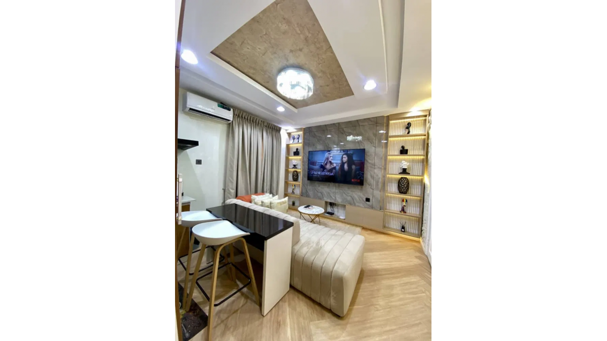 Luxury 1-Bedroom Serviced Apartment in Lekki Phase 1