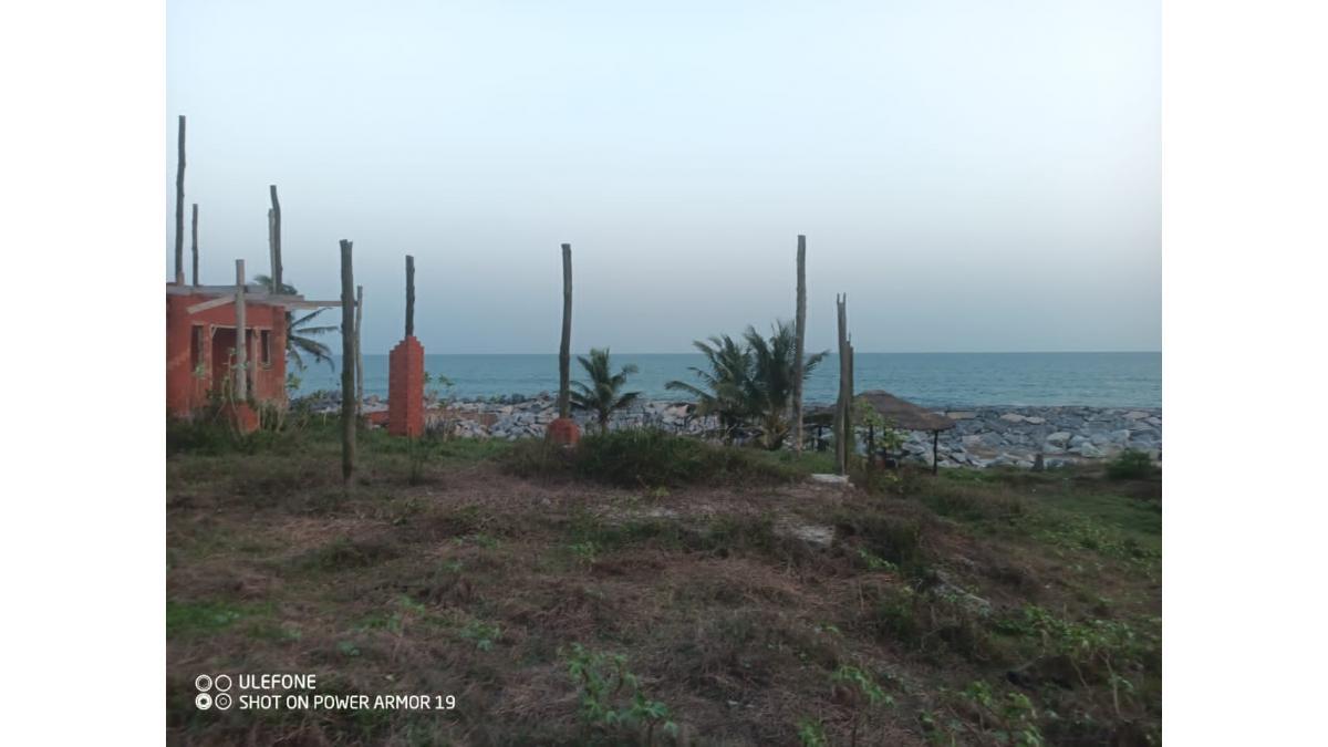 4 Acres of Prime Visual Land for Sale in Apam