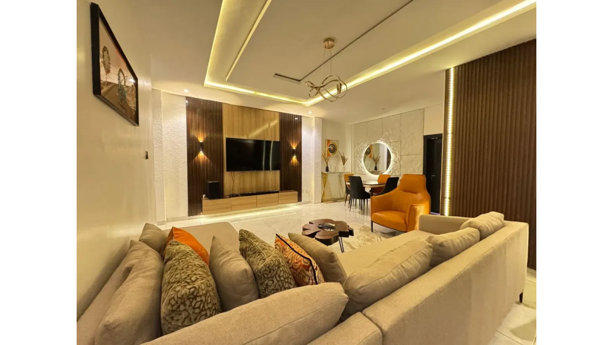 Luxury 2-Bedroom Serviced Apartment with Swimming Pool in Lekki Phase 1
