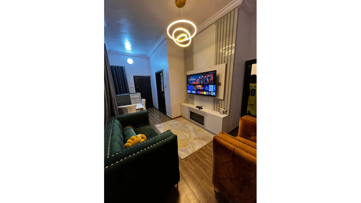 Lovely Furnished 1-Bedroom Serviced Apartment in Ikeja GRA
