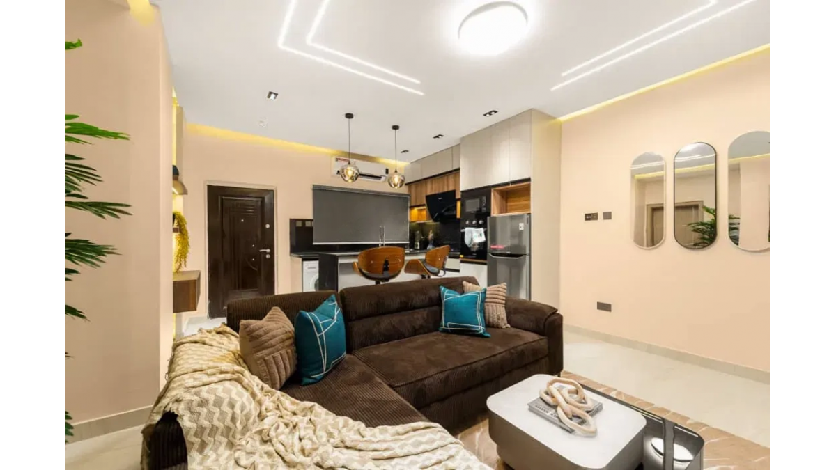 Luxurious 1-Bedroom Serviced Apartment with Swimming Pool for Short Let in Ikeja GRA, Lagos