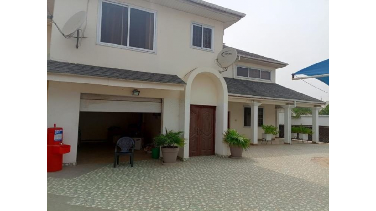 Luxury 2-Bedroom Furnished Apartment with Swimming Pool for Short Let in East Legon Hills, Accra