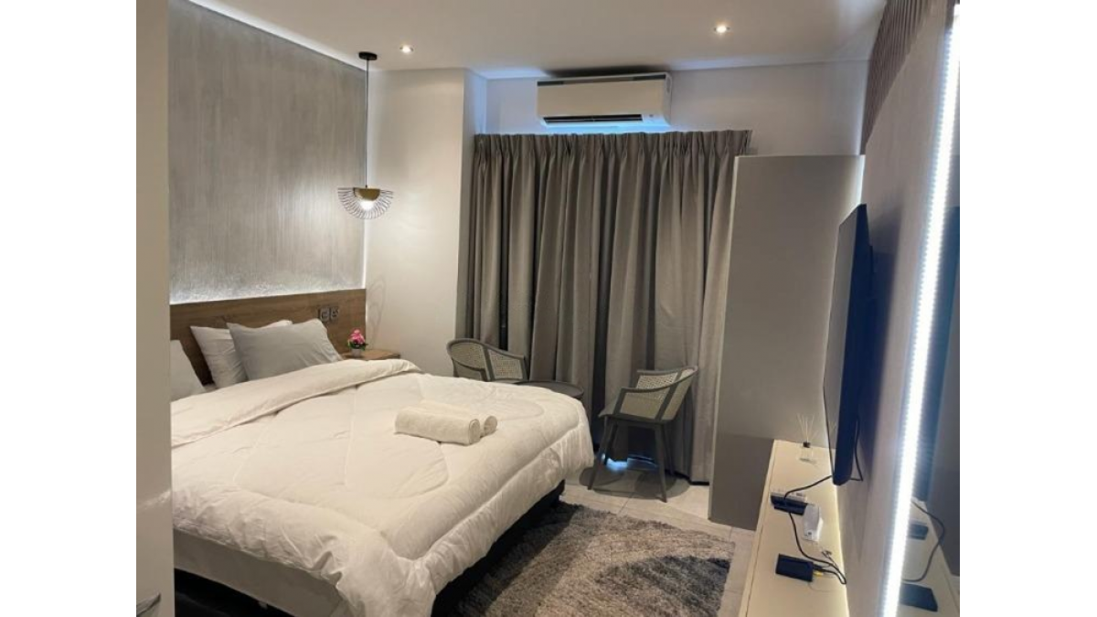 Luxurious Studio Apartment Near Accra Mall, Airport Residential Area, Accra