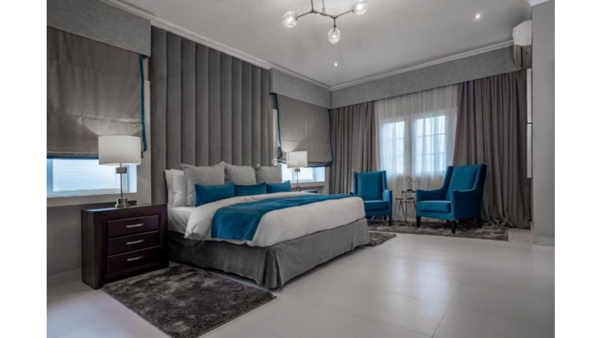 Presidential 3-Bedroom Suite in Airport Residential Area